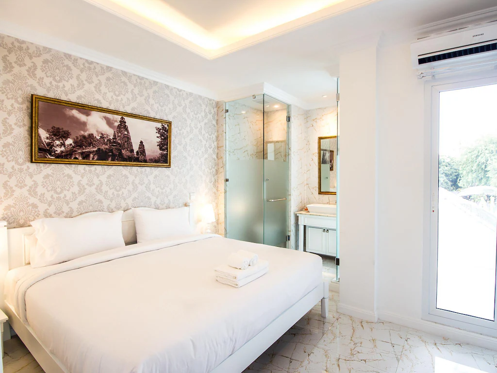 บีทู ริเวอร์ไซด์ โคโลเนียล Welo E-Bike พาชม 30 ที่พักในเมืองเชียงใหม่ สวยชิค ราคาไม่แรง