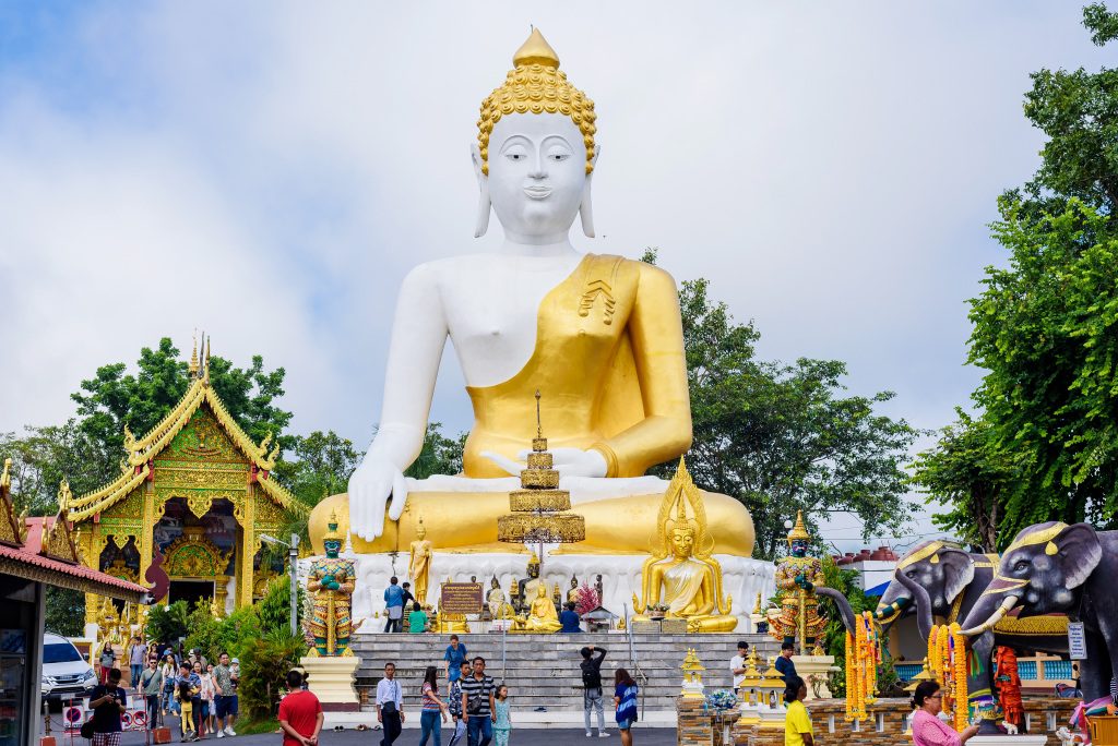 วัดพระธาตุดอยคำ Welo E-Bike พาแอ่วเมืองเชียงใหม่ 10 วัด สายบุญ ต้องห้ามพลาด!