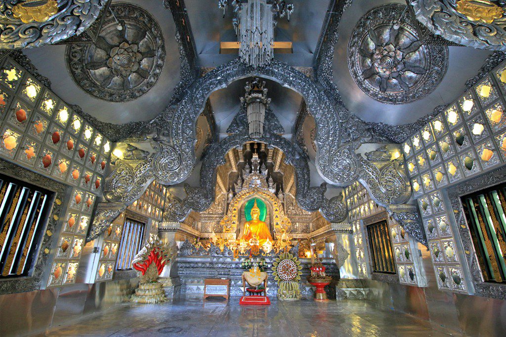 วัดศรีสุพรรณ Welo E-Bike พาแอ่วเมืองเชียงใหม่ 10 วัด สายบุญ ต้องห้ามพลาด!