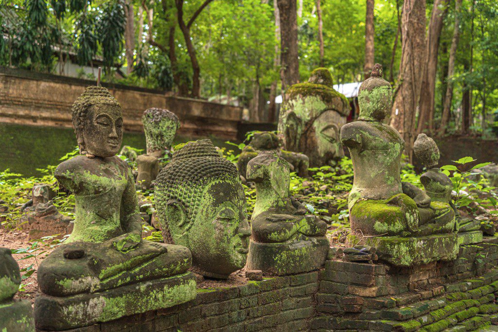 วัดอุโมงค์ Welo E-Bike พาแอ่วเมืองเชียงใหม่ 10 วัด สายบุญ ต้องห้ามพลาด!