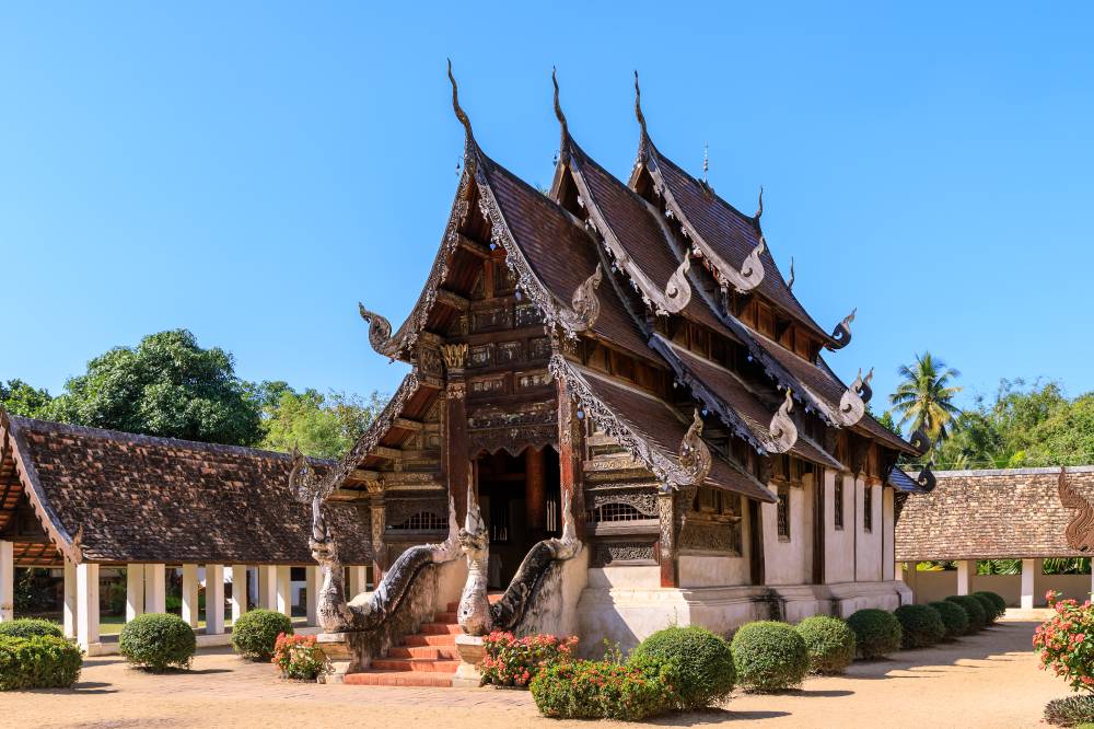 วัดเชียงมั่น Welo E-Bike พาแอ่วเมืองเชียงใหม่ 10 วัด สายบุญ ต้องห้ามพลาด!