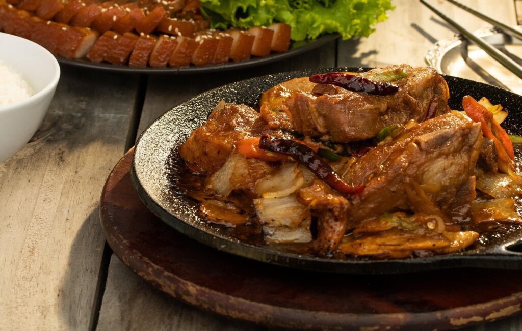 KOBQ CNX Welo E-Bike ชวนไปกิน 7 ร้านปิ้งย่างอร่อยเด็ด เอาใจสาวกเกาหลี