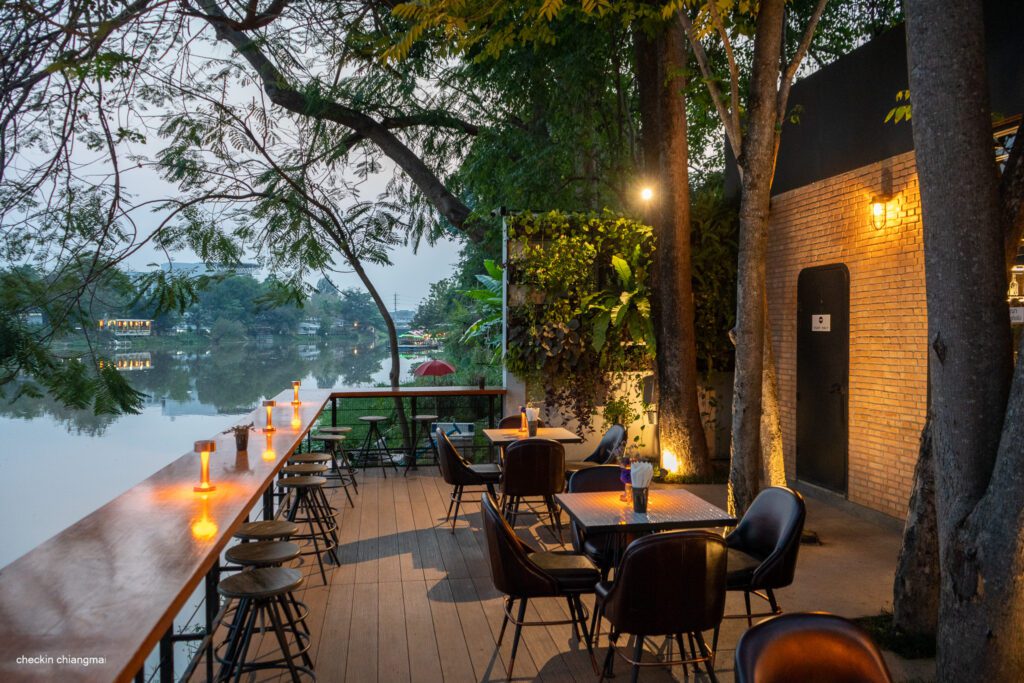 Chidlom Cafe & Restaurant Explore Riverside Restaurants Along the Ping River with Welo E-Bike