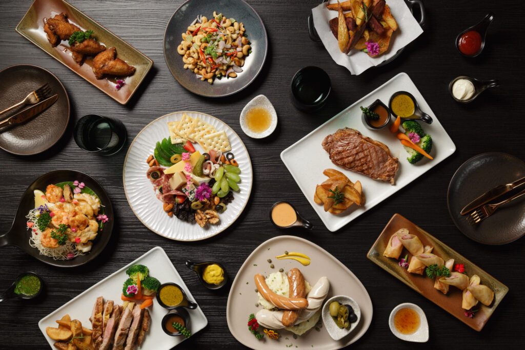 Chidlom Cafe & Restaurant Explore Riverside Restaurants Along the Ping River with Welo E-Bike