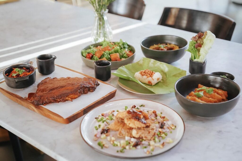 Deck One Explore Riverside Restaurants Along the Ping River with Welo E-Bike