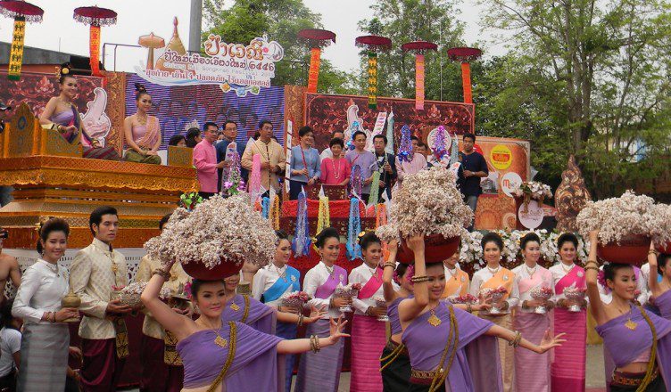 งานประเพณีปีใหม่เมือง Welo E-Bike เปิดปฏิทินเทศกาลเชียงใหม่ที่ต้องไปเยือนสักครั้ง