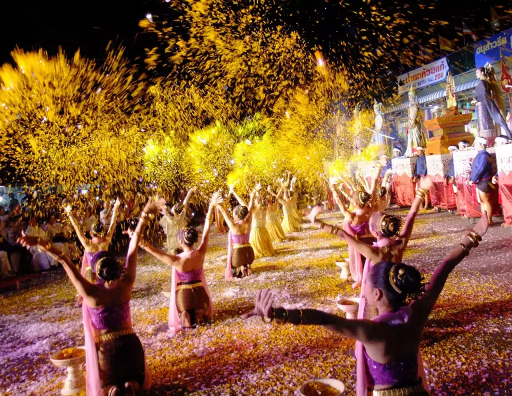งานประเพณีไหว้สาพระธาตุดอยสุเทพ Welo E-Bike เปิดปฏิทินเทศกาลเชียงใหม่ที่ต้องไปเยือนสักครั้ง