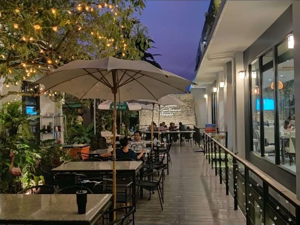 ฟ้าไทยฟาร์ม Welo E-Bike เปิดลายแทง พาตะลุย 10 ร้านอาหารเด็ด พิษณุโลก!