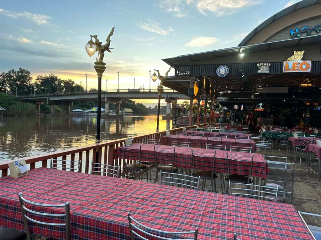 ร้านอาหารแพพิดโลก Welo E-Bike เปิดลายแทง พาตะลุย 10 ร้านอาหารเด็ด พิษณุโลก!